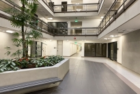 27. Lobby