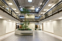32. Lobby
