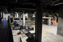 90. Catwalk Bar