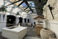 34. Atrium