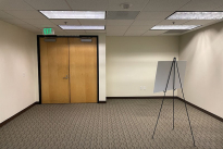 34. Suite  220