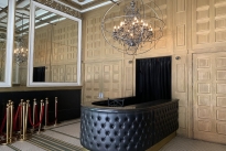 11. Lobby