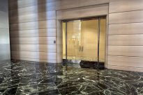 33. Lobby