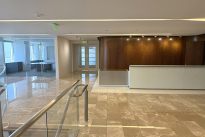 227. Thirty Second Floor