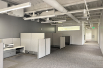 82. Suite 460