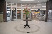 6. Lobby