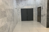 32. Lobby