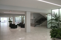 13. Lobby