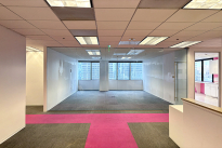 125. Suite 1000