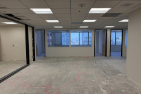 139. Suite 2000
