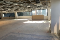 121. Suite 950