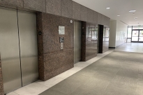 26. Lobby