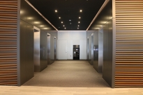 33. Lobby