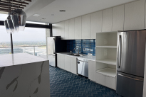 77. Suite 640