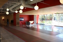 32. Lobby