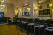 48. Interior