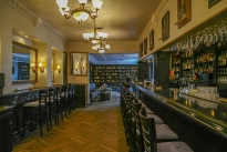 54. Interior