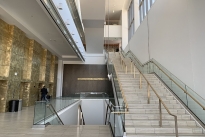 37. Lobby
