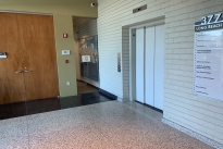 32. Lobby