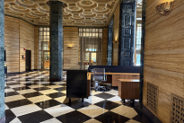 43. Lobby