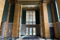 21. Lobby