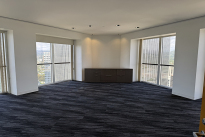 345. 3000 Ste. 2049 Bldg