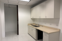 274. 320 Ste. 2049 Bldg