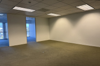 275. 320 Ste. 2049 Bldg