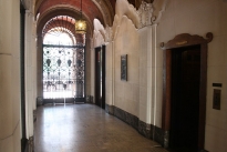 14. Lobby