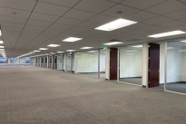 124. 515 Bldg. 500 Suite