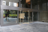 60. Exterior 515 S. Flower