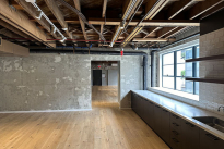 32. 6115 Bldg. Mezz.100 