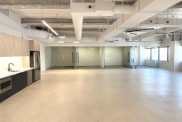 108. 635 Suite 300 Bldg..