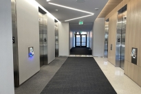 170. 225 Bldg. Lobby