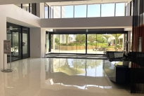 161. 225 Bldg. Lobby