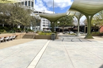 31. Plaza