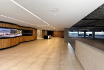 58. Fist Floor Valet