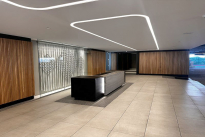 60. Fist Floor Valet