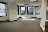 31. Suite 1800