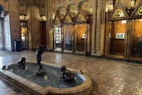 16. Lobby