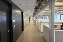 151. 11th Fl 2200 Bldg