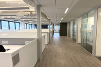 118. 8th Fl 2200 Bldg