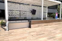 17. Plaza
