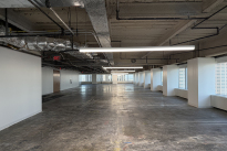 271. Suite 3250