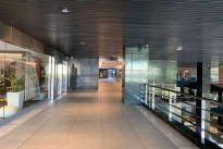 84. Plaza