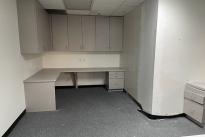 21. Suite 100