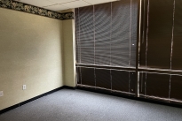 23. Suite 100