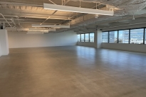 93. Suite 960