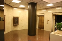 42. Lobby