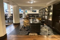 25. Lobby